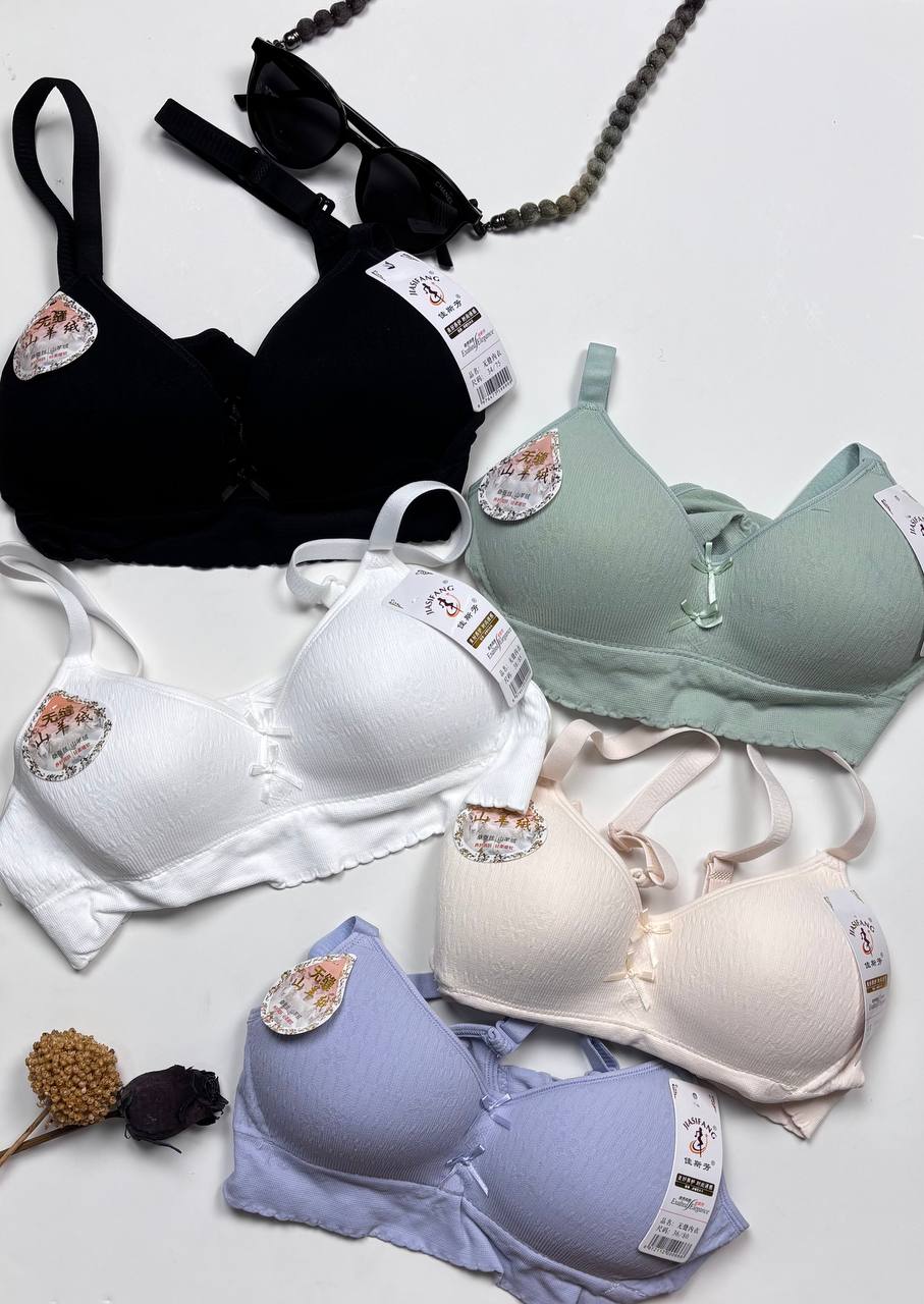 سوتین اسفنجی بدون فنر وارداتی زنانه- راحت، زیبا و مناسب استفاده روزمره